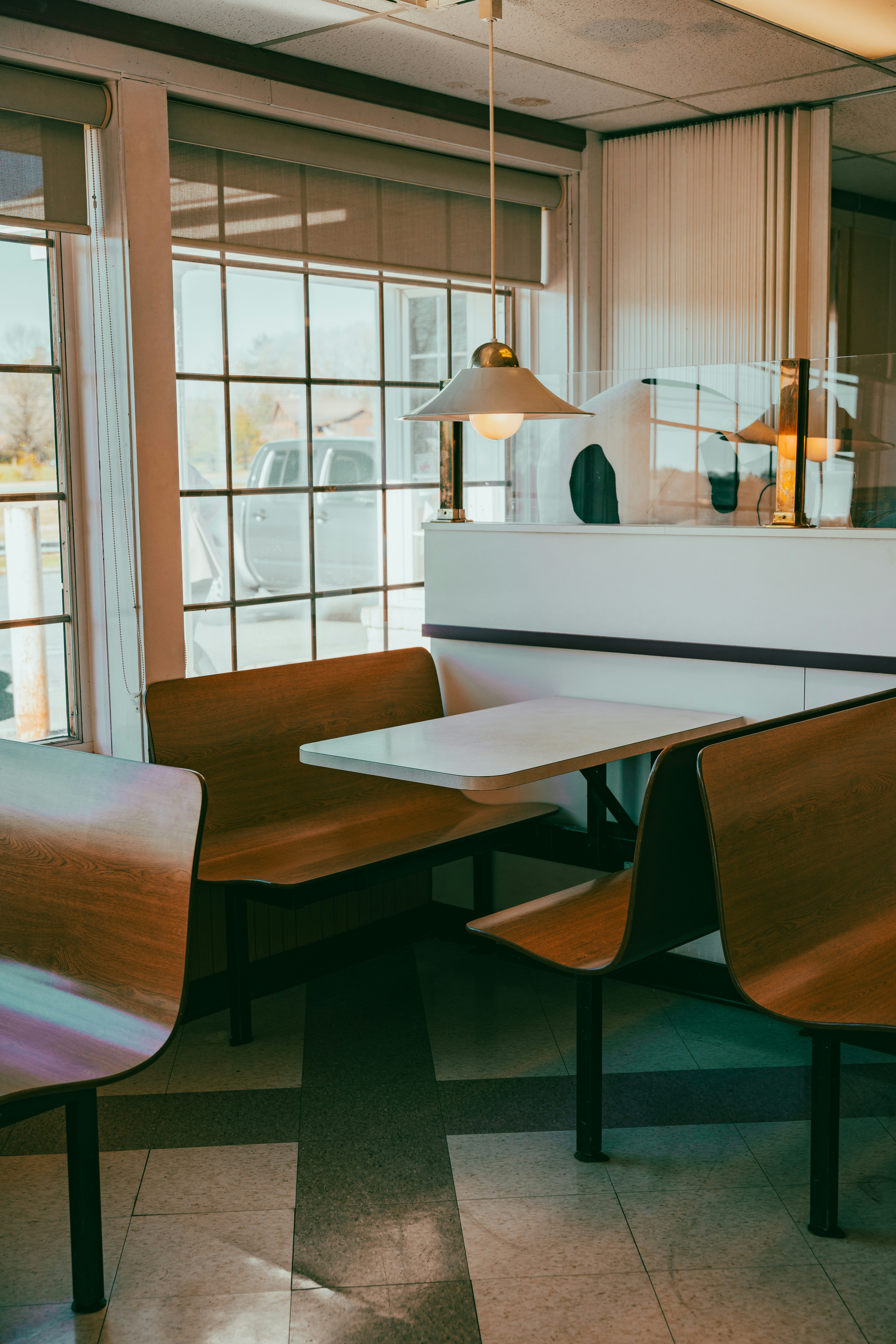 The 1859 Café の温かみのある店内